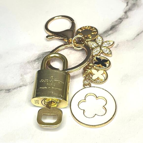 Louis Vuitton Lock & Key Set #306 with Decorative Gold & Enamel Charms Keychain - Picture 2 of 5